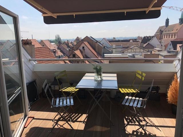 Appartement La Cle Des Toits à Colmar Extérieur photo